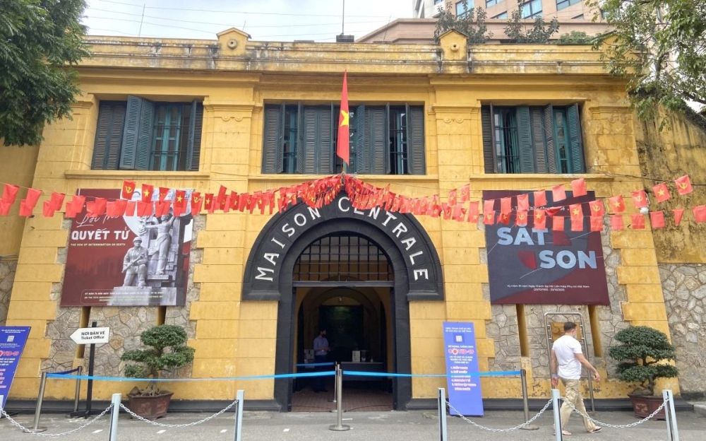 Nhà tù Hỏa Lò